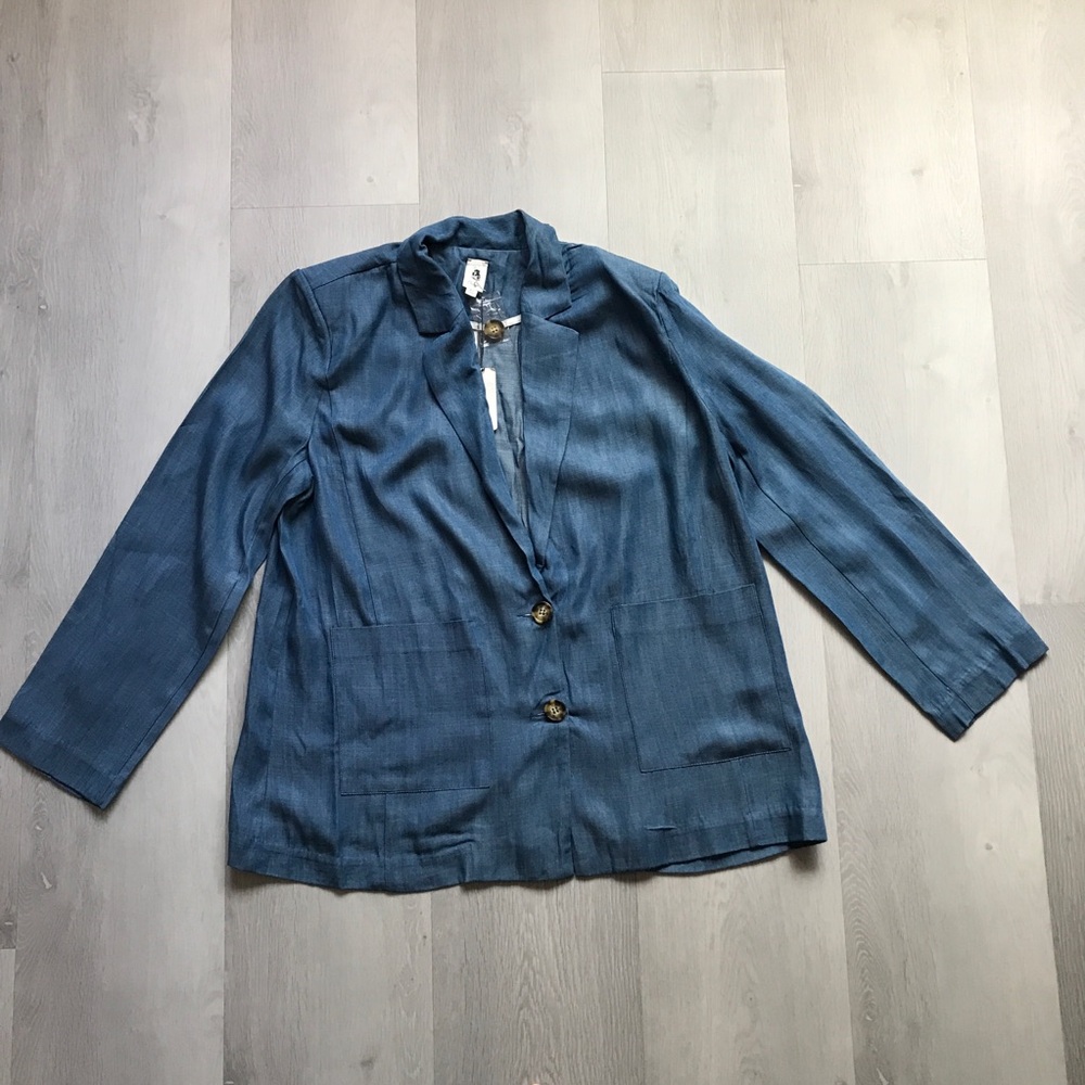 FLAWLESS BLUE OVERSIZE BLAZER CHAMBRAY WOMENS M/L